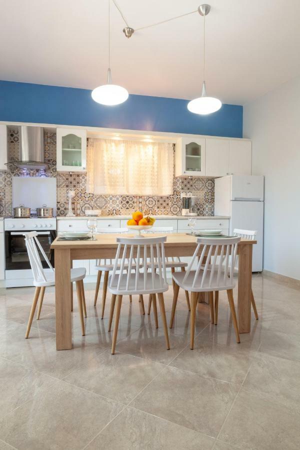 John Apartments Drepano  Extérieur photo